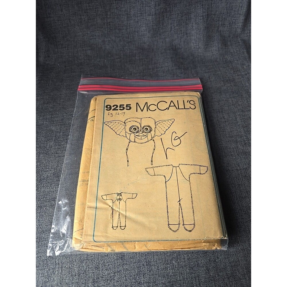 Vintage McCall's 9255 Sewing Child Gremlins Official Warner Brother Size Large